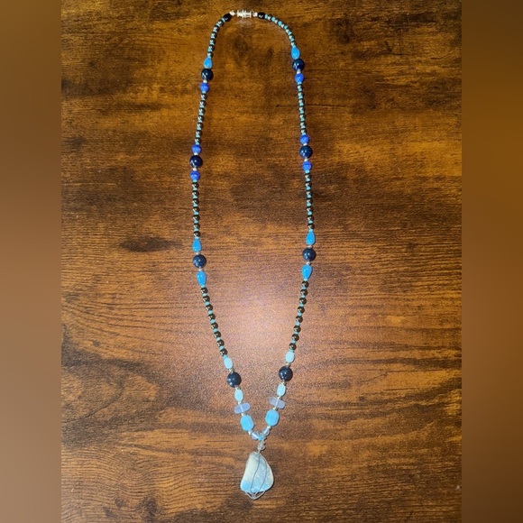 Vintage Turquoise Hematite Beaded Necklace - Picture 5 of 7